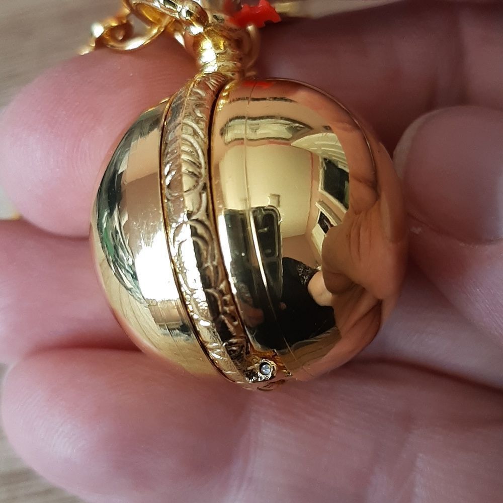 Golden Snitch Pendant Necklace - Picture 4 of 6